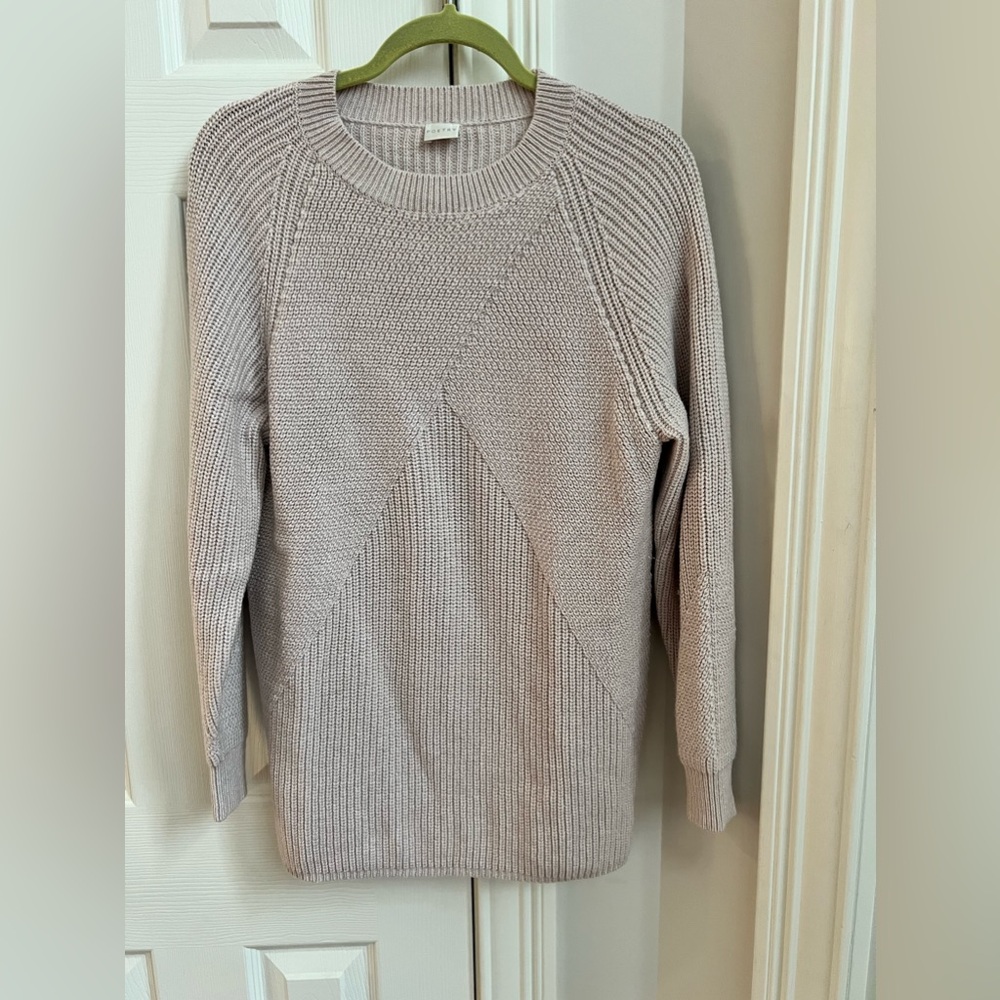 Poetry gently used size 4/6 Wool cotton blend long sleeved tunic length sweater